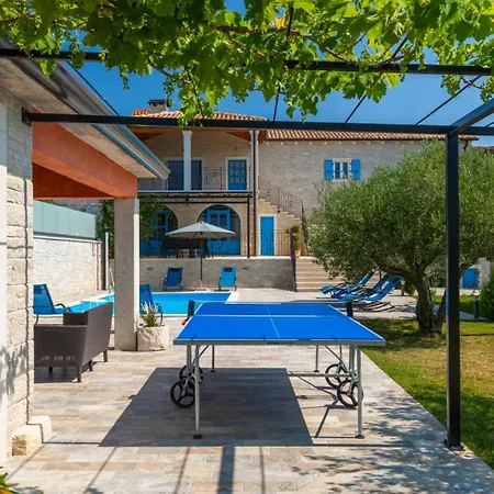 빌라 Beautiful Dussich With Pool Near Oprtalj