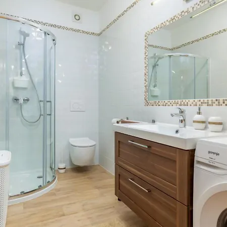 Beautiful Dussich With Pool Near Oprtalj Villa