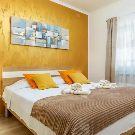 Beautiful Dussich With Pool Near Oprtalj Villa *